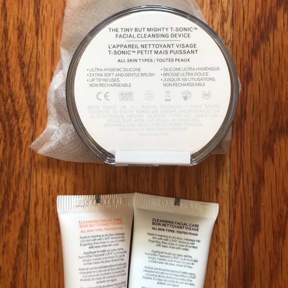 Foreo Luna Play w/day and night cleanser - Picture 2 of 6